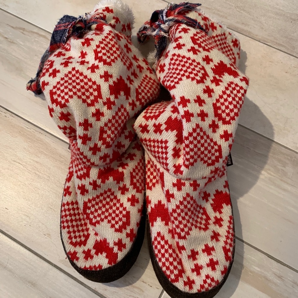 Muk Luk Slippers